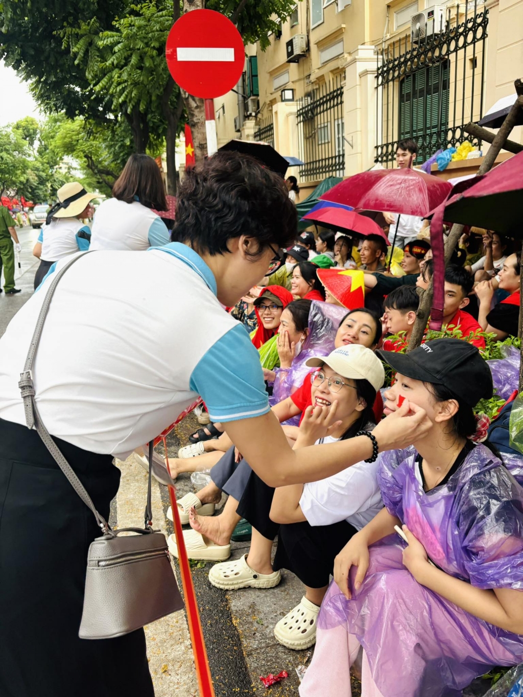 Phụ nữ Ba Đình tô điểm nét thanh lịch, trọng khách tại Đại lễ A80