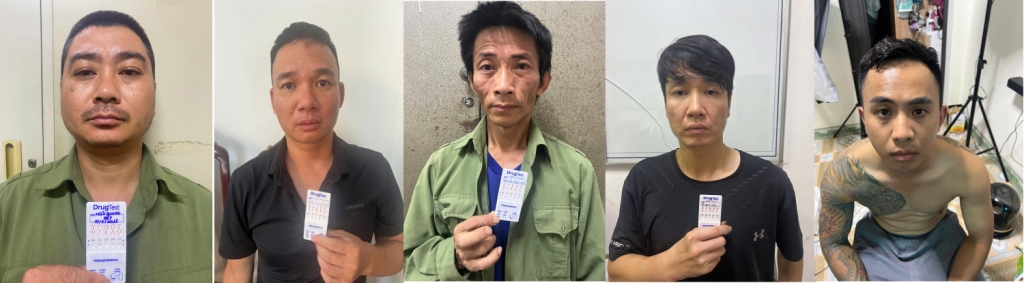 Từ trái qua phải: Ngô Quang Điệp; Nguyễn Thế Hưng; Nguyễn Trọng Đại; Tô Mạnh Cường và Phạm Mạnh Hùng.