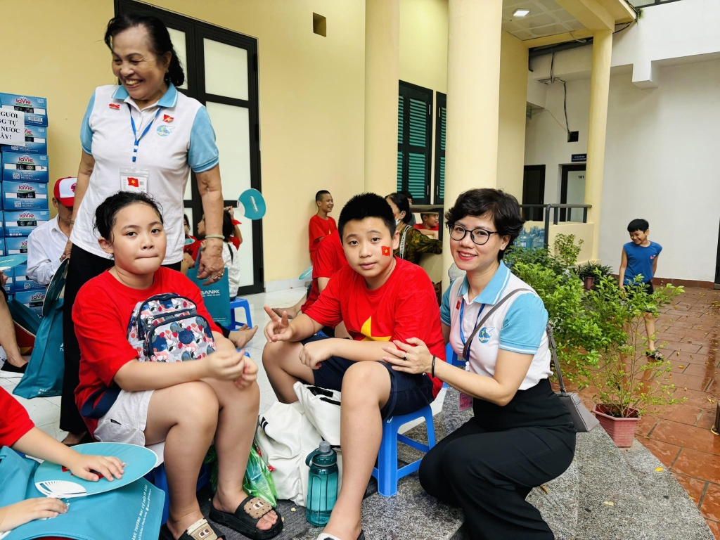 Phụ nữ Ba Đình tô điểm nét thanh lịch, trọng khách tại Đại lễ A80