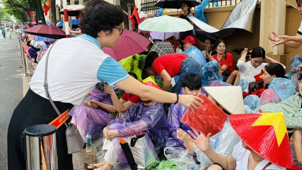 Phụ nữ Ba Đình tô điểm nét thanh lịch, trọng khách tại Đại lễ A80