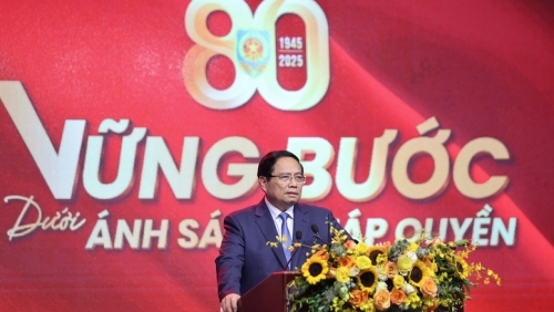 Đưa thể chế, pháp luật trở thành "đòn bẩy, điểm tựa" cho phát triển