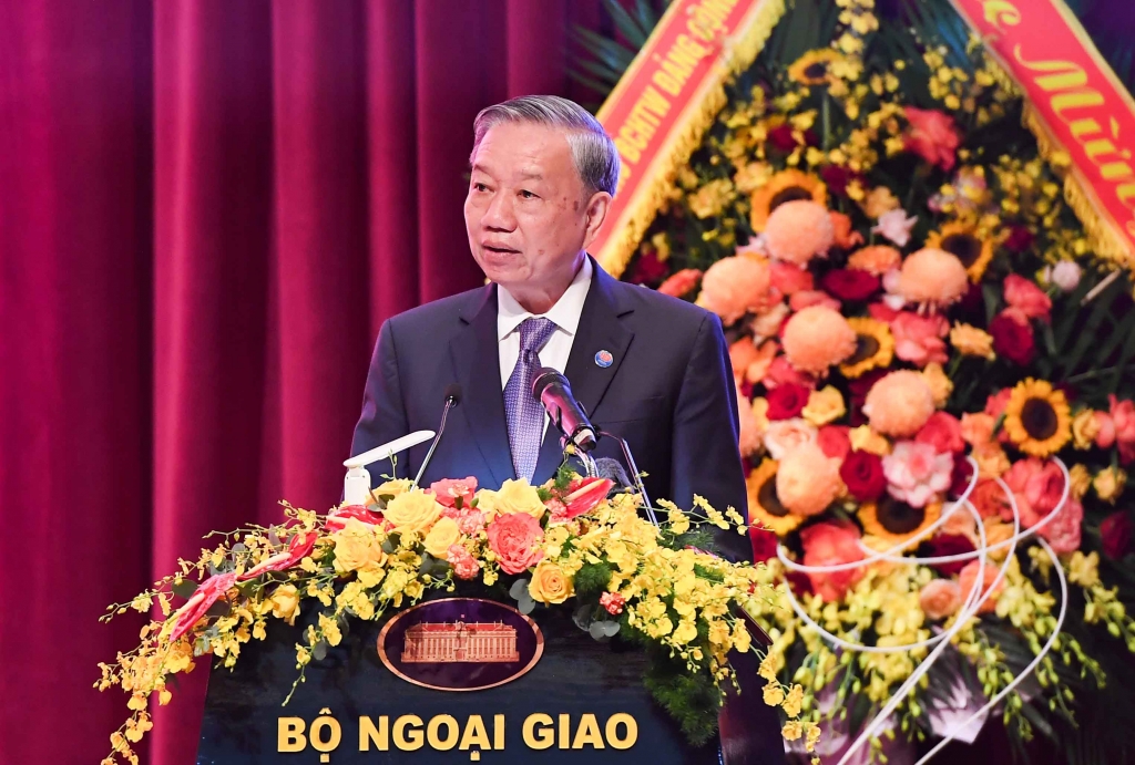 Ngành Ngoại giao kỷ niệm 80 năm thành lập và đón nhận Huân chương lao động hạng Nhất