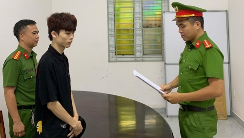 Bắt gã trai trẻ lừa đảo bằng chiêu “bao đậu” bằng lái xe