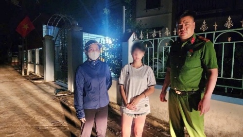 Hải Phòng: Công an hỗ trợ người phụ nữ tìm con gái bị bạn bè rủ rê, bỏ nhà đi trong đêm