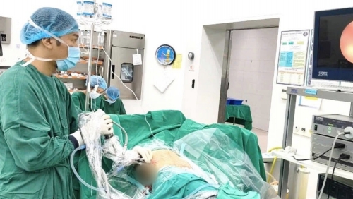 Quên rút sonde JJ suốt 2 năm, nam bệnh nhân đối mặt biến chứng nguy hiểm