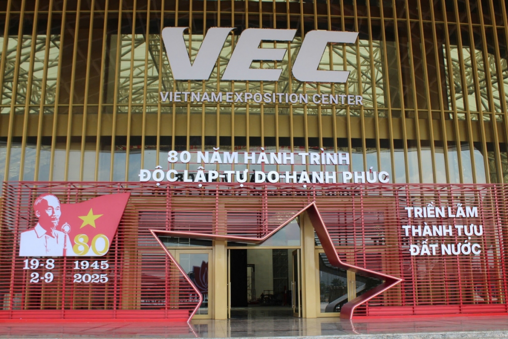 Do ảnh hưởng bão số 5, Lễ Khai mạc Triển lãm thành tựu Đất nước sẽ thay đổi địa điểm tổ chức.