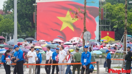 Hà Nội lắp đặt 20 màn hình LED cỡ lớn phục vụ Nhân dân theo dõi Lễ kỷ niệm 80 năm Quốc khánh 2/9