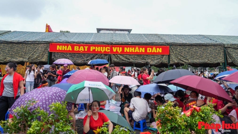 Hà Nội dựng 10 nhà bạt dã chiến phục vụ Nhân dân tham dự Lễ diễu binh, diễu hành A80