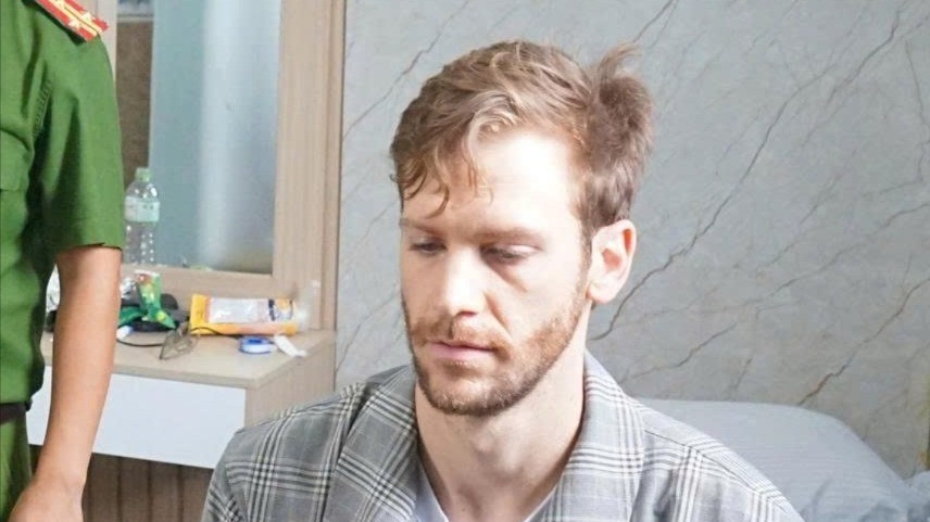 Bắt nghi phạm cướp tiệm vàng manh động sau gần 15 giờ gây án