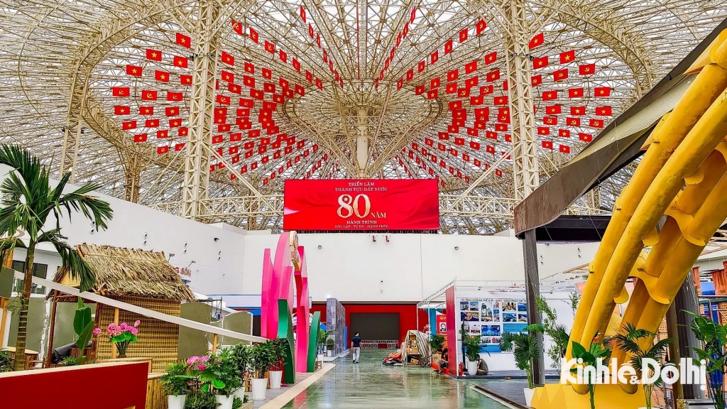 Khai mạc triển lãm "80 năm hành trình Độc lập - Tự do - Hạnh phúc"