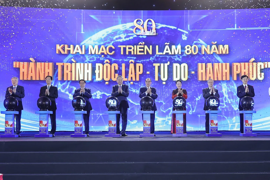 Khai mạc triển lãm "80 năm hành trình Độc lập - Tự do - Hạnh phúc"