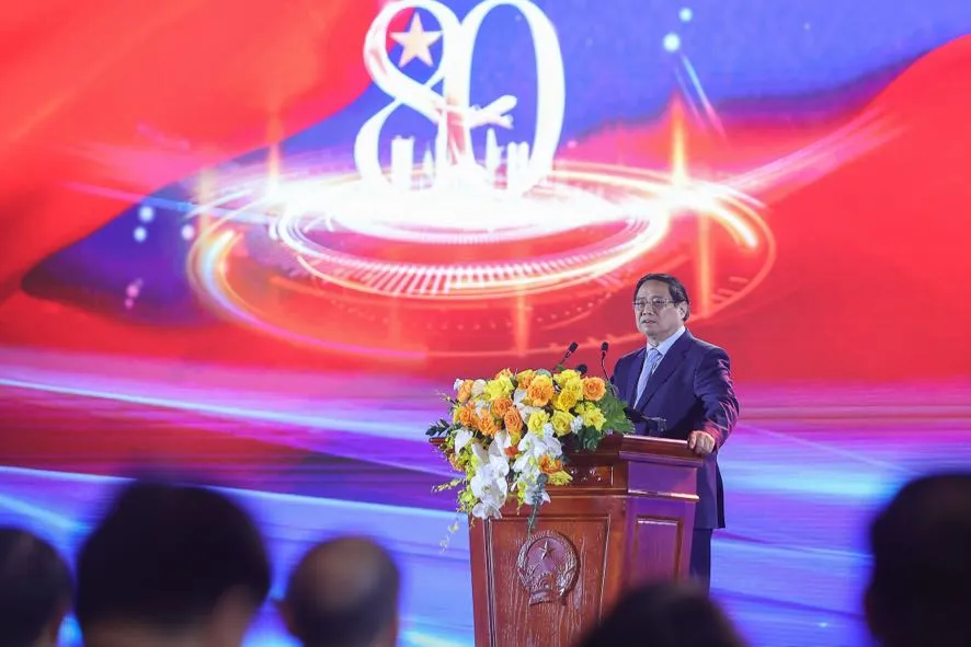 Thủ tướng nhấn mạnh, Triển lãm là một minh chứng sống động cho tiềm năng to lớn của ngành công nghiệp văn hóa, công nghiệp giải trí và sức sáng tạo tuyệt vời của người Việt Nam. Ảnh: Linh Anh - Ngọc Tú