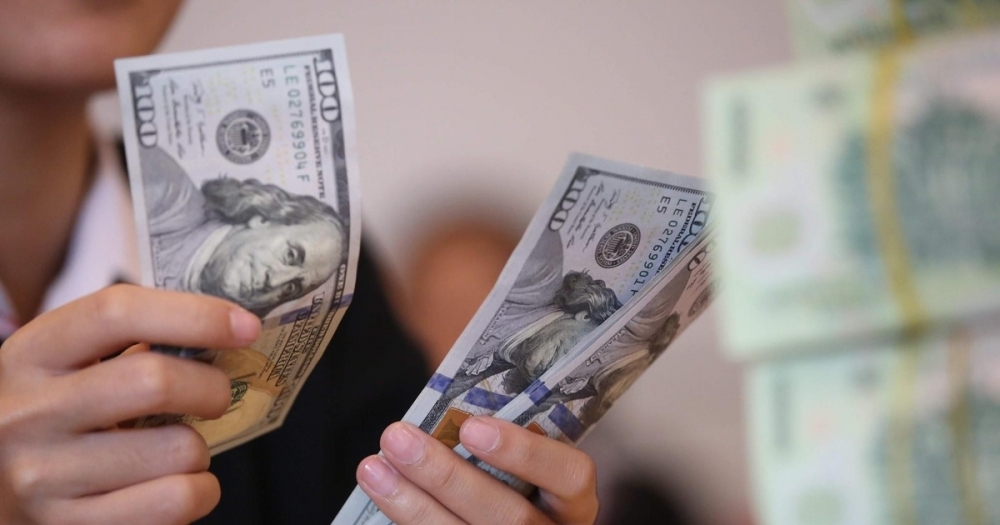 Đồng USD suy yếu. Ảnh: Int Đồng USD suy yếu. Ảnh: Int