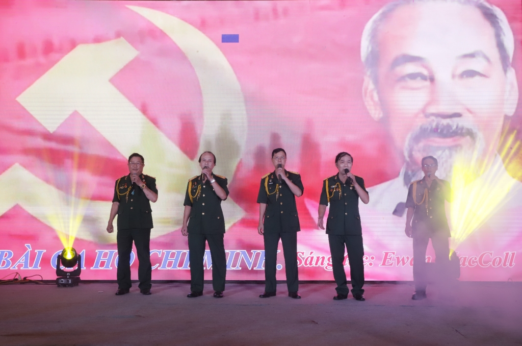 Phường Cửa Nam tổ chức văn nghệ chào mừng ngày lễ lớn của đất nước