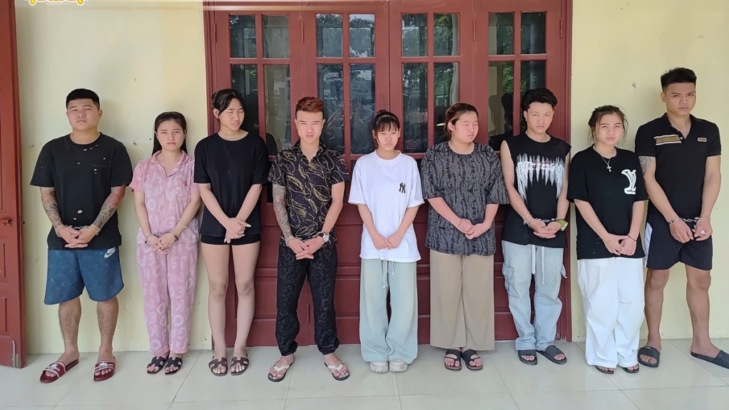 Lên án hành vi của nhóm nam nữ trẻ tuổi trong khu nhà trọ ở Ninh Bình