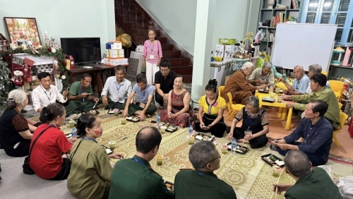 Ngôi nhà đặc biệt đón cựu chiến binh vào ở miễn phí xem diễu binh, diễu hành A80