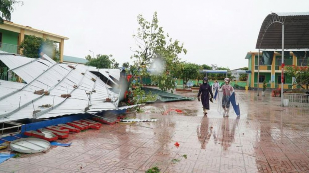 Khẩn trương khắc phục cơ sở giáo dục, y tế bị thiệt hại do thiên tai