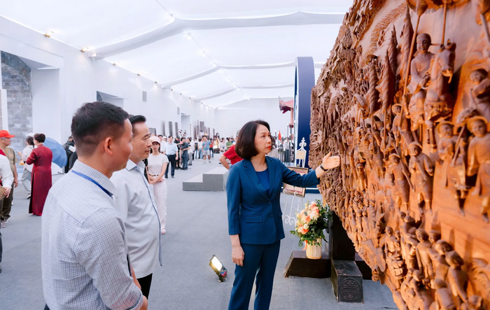 Hàng nghìn du khách tham quan Không gian Truyền thống và Sáng tạo Hà Nội dịp 2/9 Hàng nghìn du khách tham quan Không gian Truyền thống và Sáng tạo Hà Nội dịp 2/9