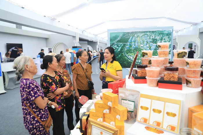 Hàng nghìn du khách tham quan Không gian Truyền thống và Sáng tạo Hà Nội dịp 2/9 Hàng nghìn du khách tham quan Không gian Truyền thống và Sáng tạo Hà Nội dịp 2/9