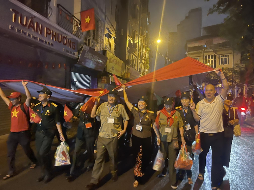 Tri ân từ trái tim người Hà Nội trong ngày Quốc khánh