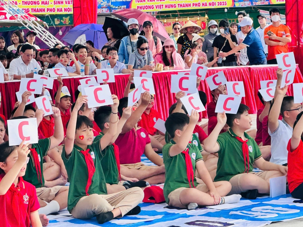 Học sinh Hà Nội chào mừng 80 năm Quốc khánh bằng hội họa