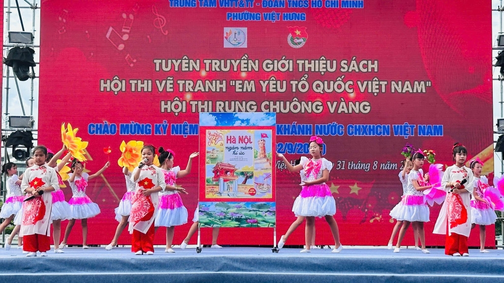 Học sinh Hà Nội chào mừng 80 năm Quốc khánh bằng hội họa