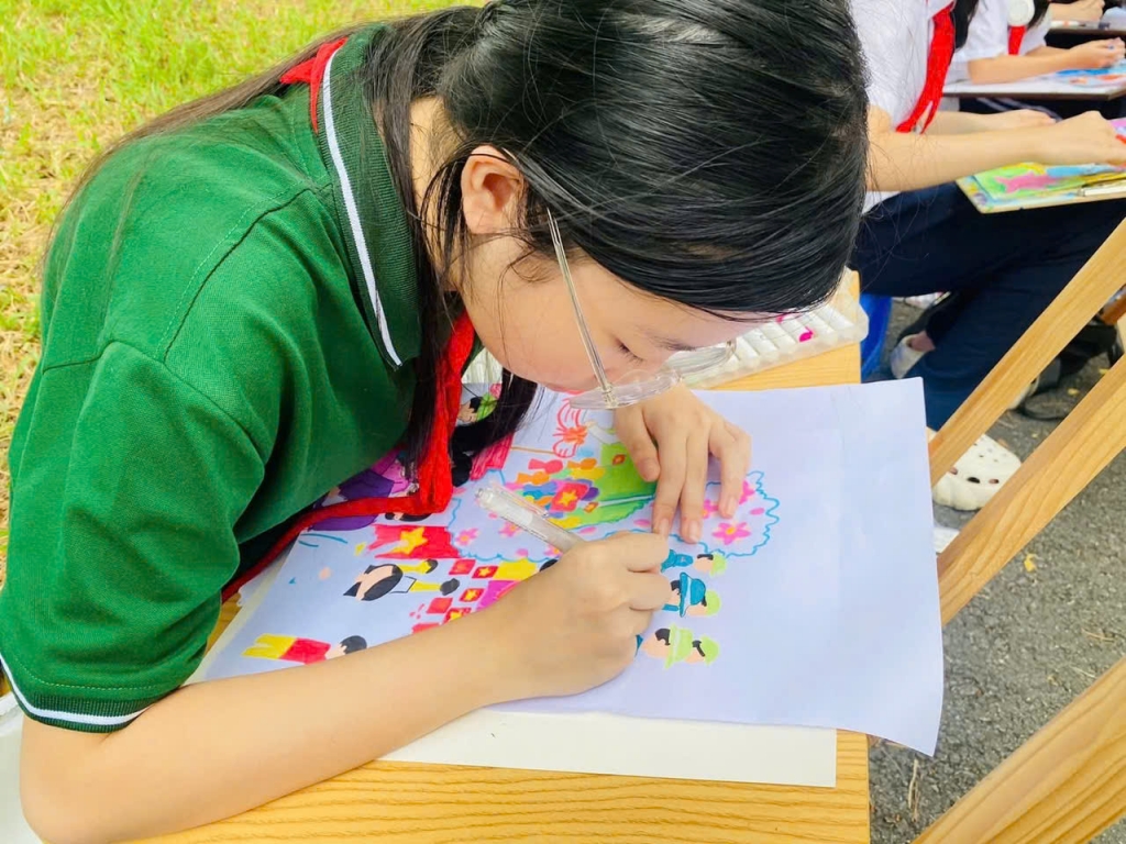 Học sinh Hà Nội chào mừng 80 năm Quốc khánh bằng hội họa