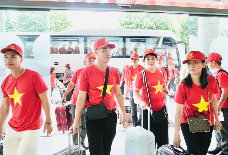 Phó Chủ tịch UBND TP Hà Nội Trương Việt Dũng đón Đoàn đại biểu TP Đà Nẵng dự Đại lễ A80 Phó Chủ tịch UBND TP Hà Nội Trương Việt Dũng đón Đoàn đại biểu TP Đà Nẵng dự Đại lễ A80