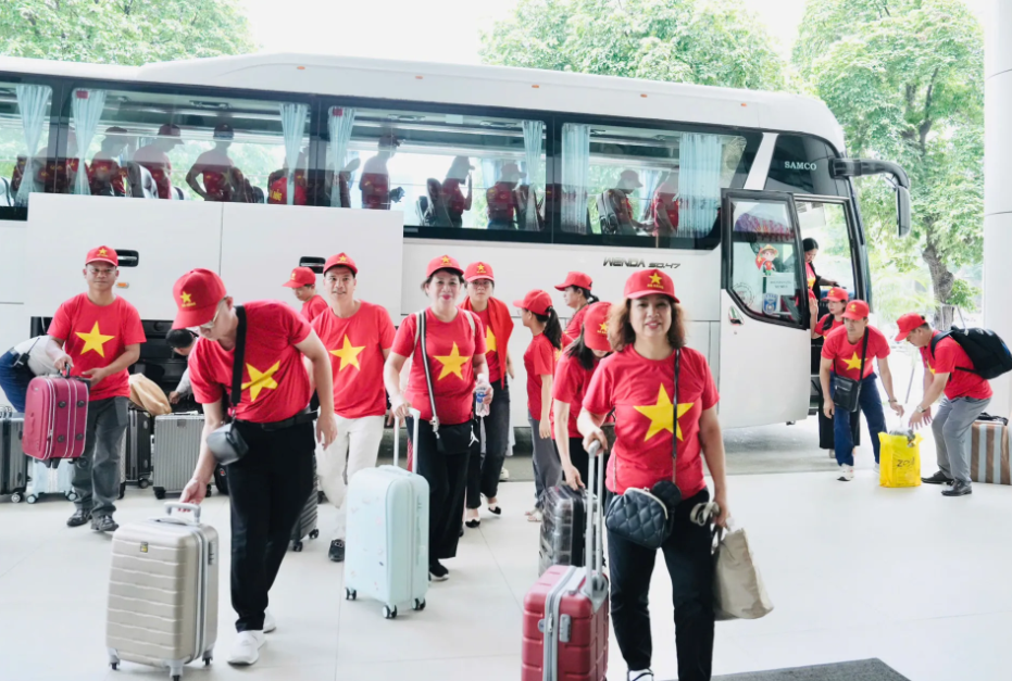 Phó Chủ tịch UBND TP Hà Nội Trương Việt Dũng đón Đoàn đại biểu TP Đà Nẵng dự Đại lễ A80 Phó Chủ tịch UBND TP Hà Nội Trương Việt Dũng đón Đoàn đại biểu TP Đà Nẵng dự Đại lễ A80