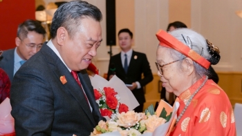 Lãnh đạo thành phố Hà Nội gặp mặt, tri ân Bà mẹ Việt Nam anh hùng, người có công với cách mạng