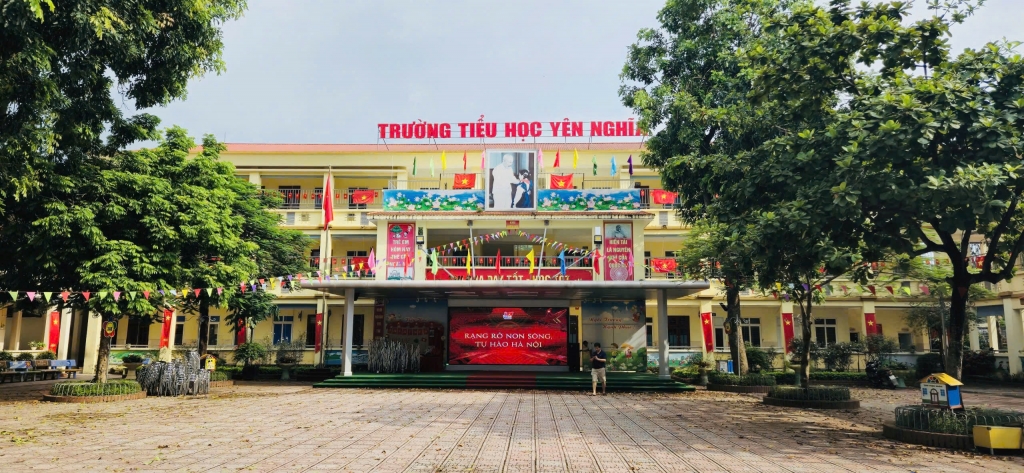 Người dân nô nức chờ đón Lễ diễu binh, diễu hành 2/9 Người dân nô nức chờ đón Lễ diễu binh, diễu hành 2/9