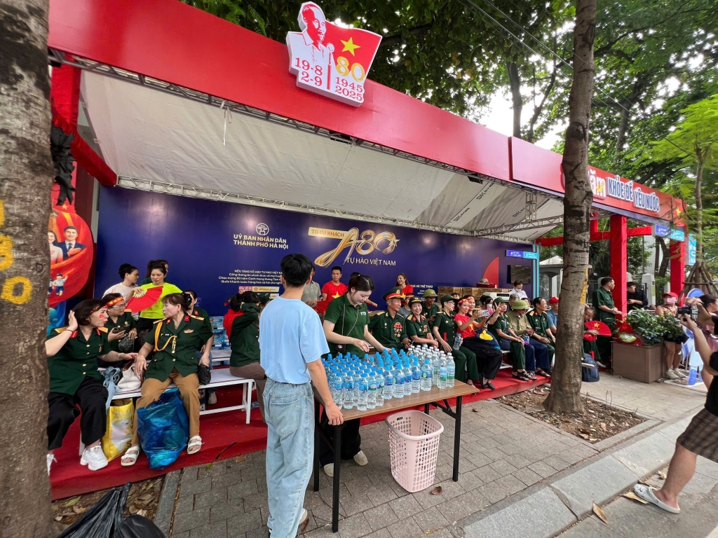 Đếm ngược cùng người dân đón Lễ diễu binh, diễu hành 2/9 Đếm ngược cùng người dân đón Lễ diễu binh, diễu hành 2/9