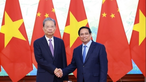 Thủ tướng đề nghị Trung Quốc mở rộng nhập khẩu hàng hóa, đẩy nhanh xây dựng cửa khẩu thông minh