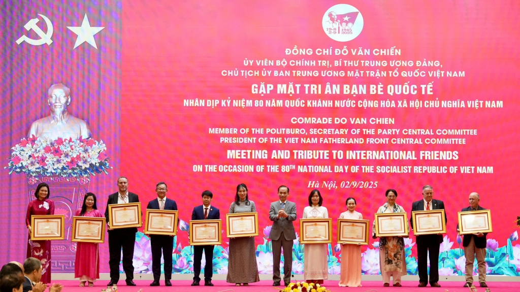 Tri ân bạn bè quốc tế nhân dịp kỷ niệm 80 năm Quốc khánh 2/9
