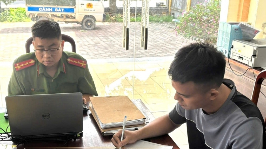 Đối tượng Chu Văn Tiền làm việc với Cơ quan Công an Đối tượng Chu Văn Tiền làm việc với Cơ quan Công an