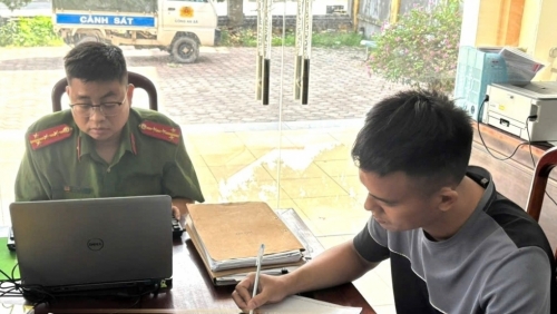 Phát hiện hành vi phạm pháp của nam thanh niên ở Ninh Bình
