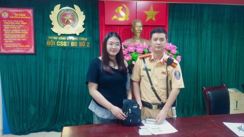 Nữ sinh viên và cuộc gọi bất ngờ trong đêm bắn pháo hoa