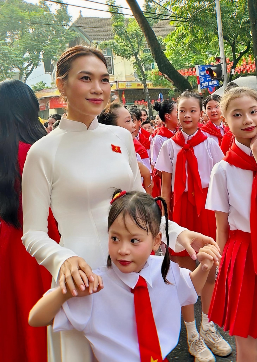 Giọng ca nhí Hà Nội gây sốt tại Quảng trường Ba Đình ngày 2/9 Giọng ca nhí Hà Nội gây sốt tại Quảng trường Ba Đình ngày 2/9