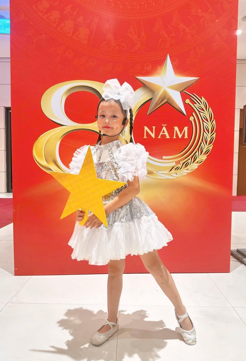 Giọng ca nhí Hà Nội gây sốt tại Quảng trường Ba Đình ngày 2/9 Giọng ca nhí Hà Nội gây sốt tại Quảng trường Ba Đình ngày 2/9