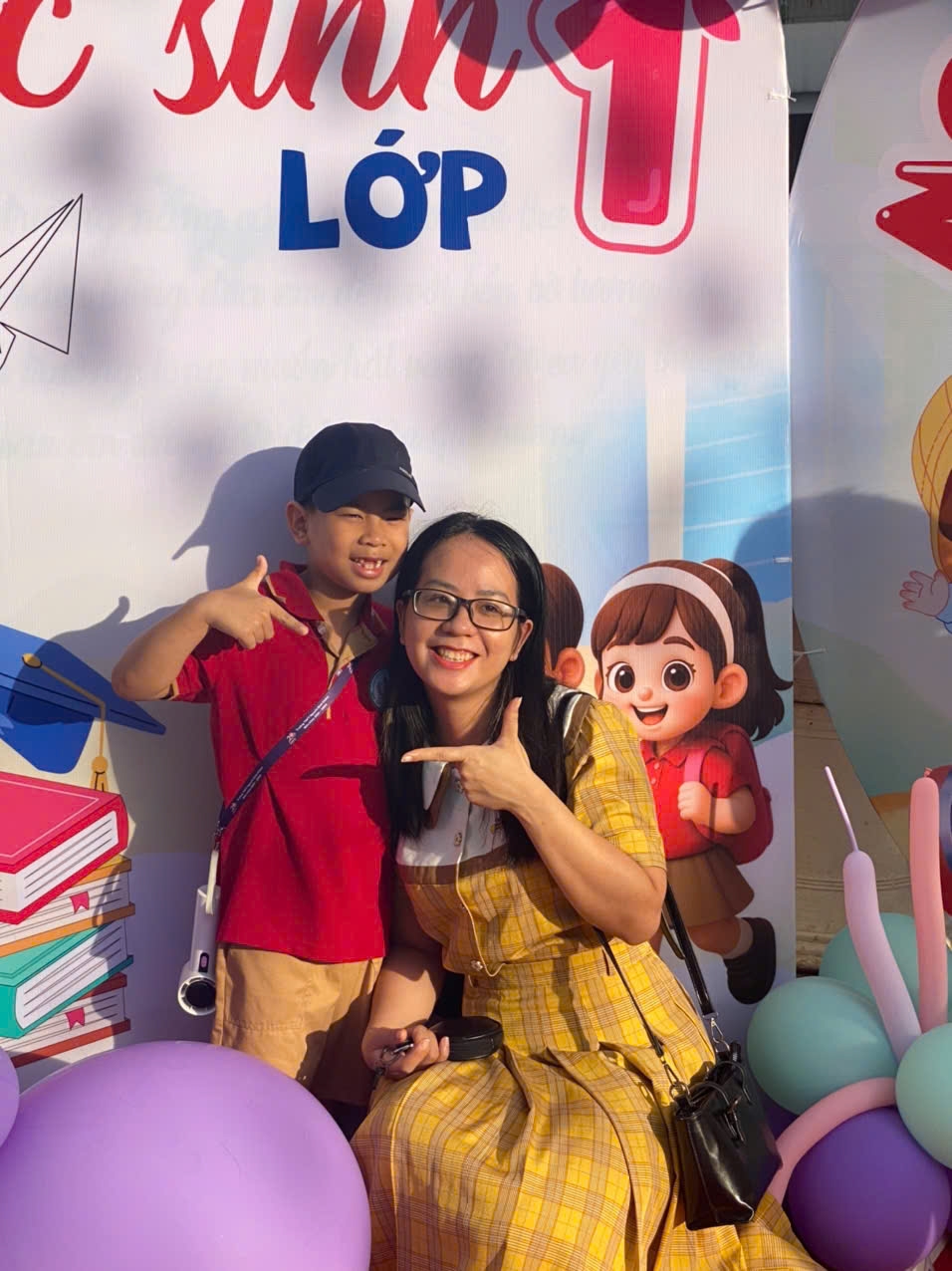 Học sinh Hà Nội hân hoan, rạng rỡ trong ngày khai giảng đặc biệt