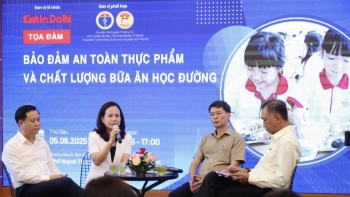 Hỗ trợ bữa ăn bán trú - nâng cao tầm vóc, trí tuệ cho học sinh Thủ đô