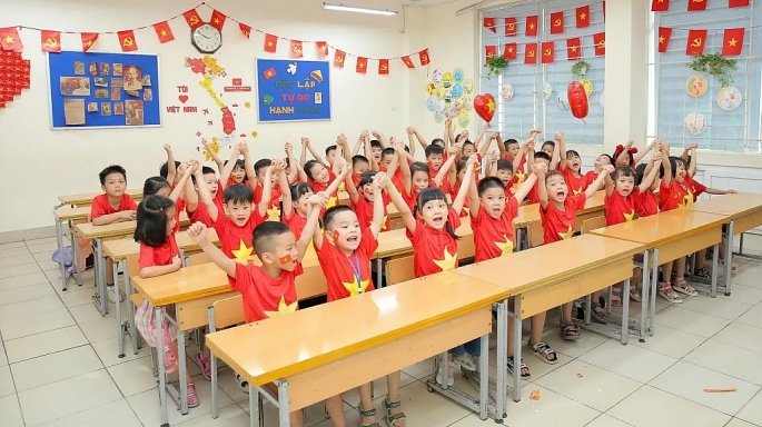 Hỗ trợ bữa ăn bán trú - nâng cao tầm vóc, trí tuệ cho học sinh Thủ đô