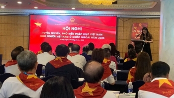 Lan toả pháp luật trong kiều bào