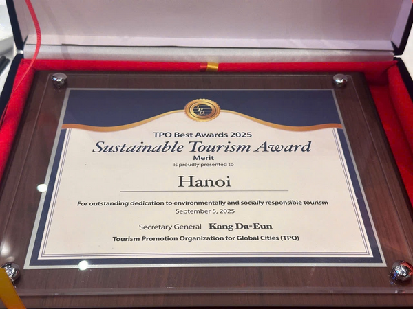 Hà Nội nhận giải “Du lịch bền vững 2025
