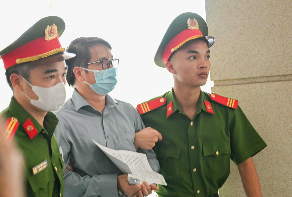 Cựu Phó Chủ nhiệm Văn phòng Quốc hội thừa nhận tội trạng như cáo trạng đã truy tố