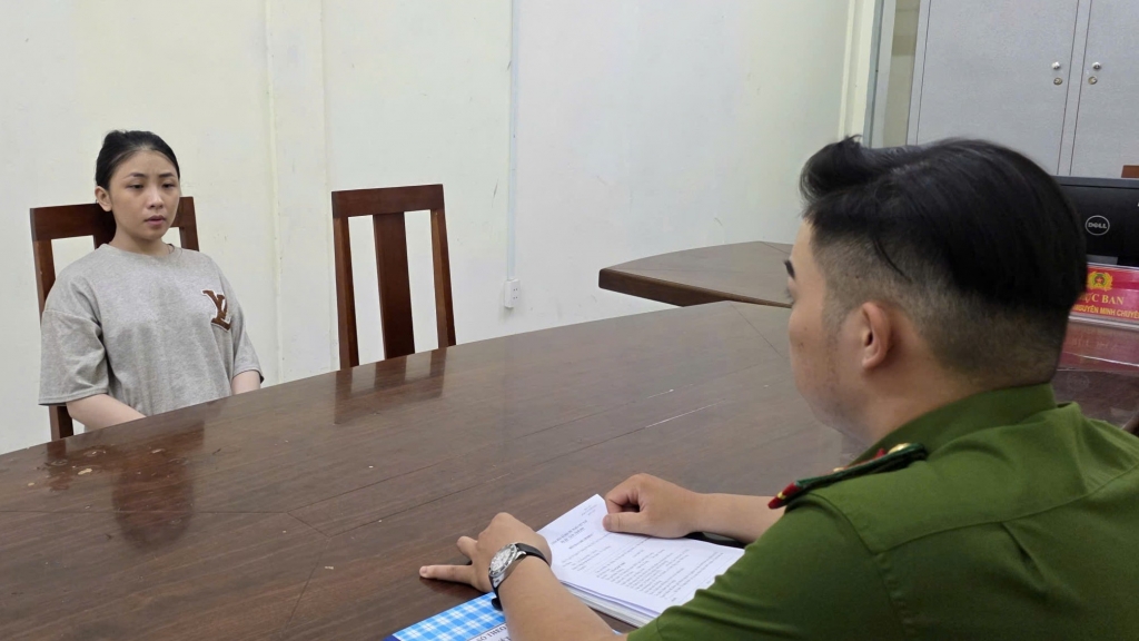 Bắt “hotgirl” từ Hải Phòng vào Đà Nẵng trốn truy nã