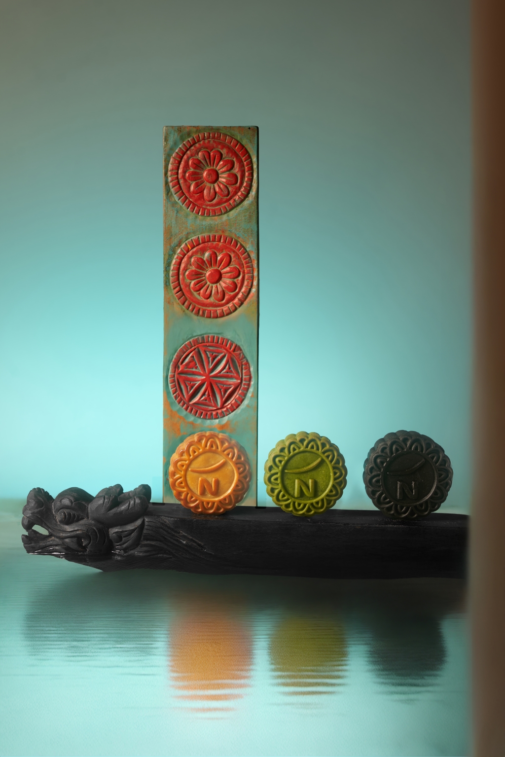 Quý khách có thể dễ dàng mua bánh trực tiếp tại sảnh khách sạn Novotel Danang Premier Han River Quý khách có thể dễ dàng mua bánh trực tiếp tại sảnh khách sạn Novotel Danang Premier Han River