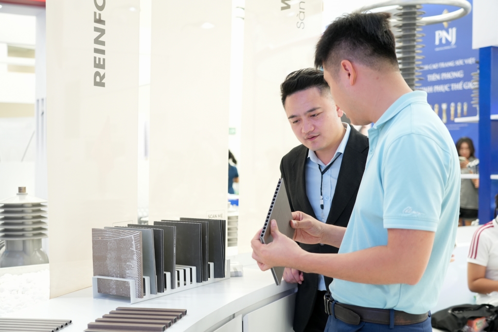 AMY GRUPO: thương hiệu Quốc gia Việt Nam tham gia Triển lãm “Các thành tựu kinh tế – xã hội nhân dịp kỷ niệm 80 năm Quốc khánh” AMY GRUPO: thương hiệu Quốc gia Việt Nam tham gia Triển lãm “Các thành tựu kinh tế – xã hội nhân dịp kỷ niệm 80 năm Quốc khánh”