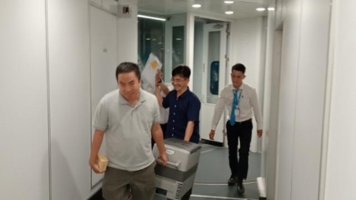 Những chuyến bay khẩn cấp nối dài sự sống