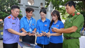 Tuổi trẻ Ba Đình khánh thành công trình “Wifi miễn phí - Thư viện số thanh niên” tại Đền Quán Thánh